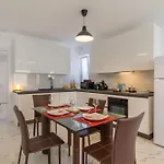 Sunny Penthouse Modern 2 Bdr - Sliema - Happy Rentals