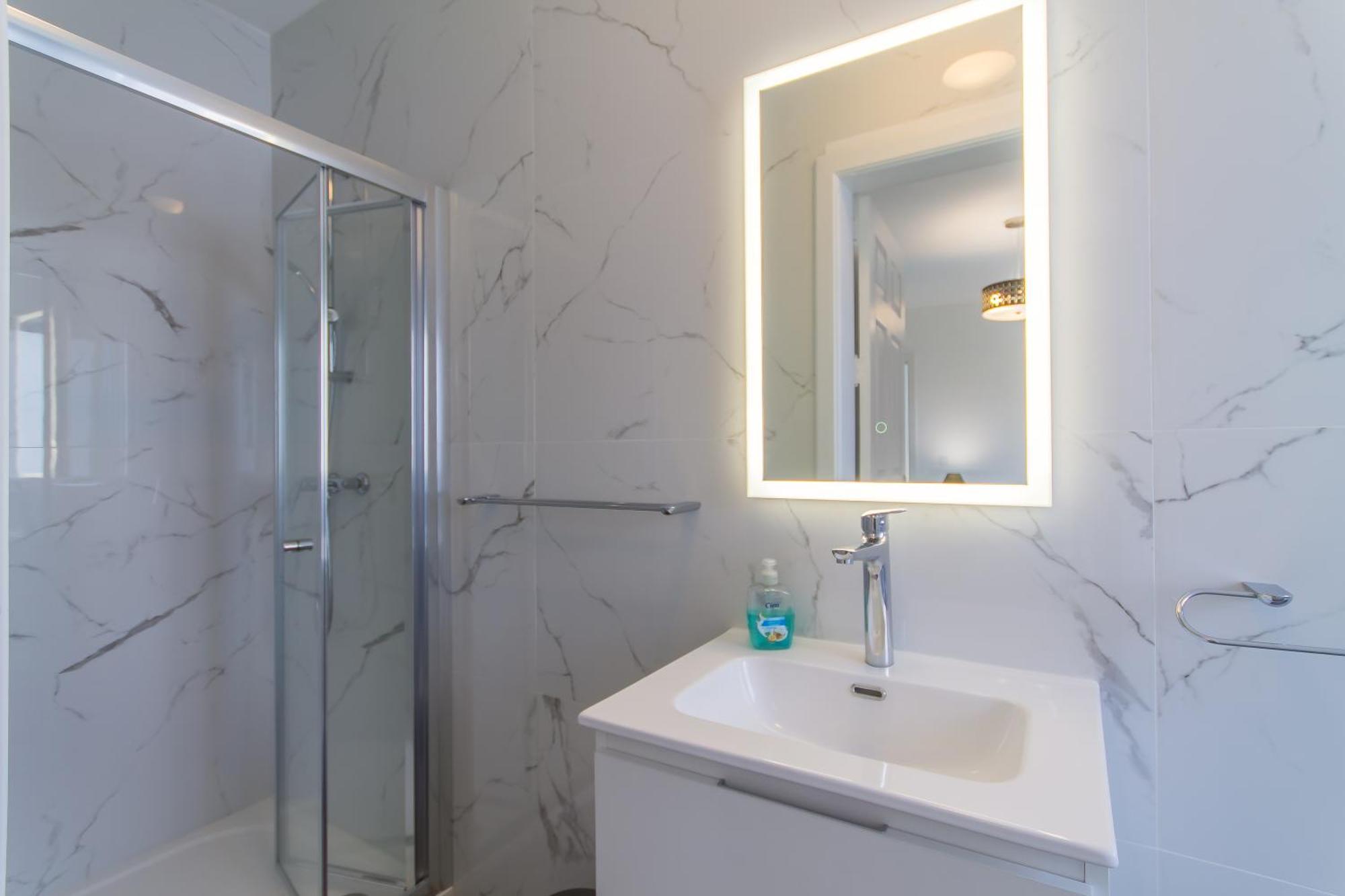 Sunny Penthouse Modern 2 Bdr - - Happy Sliema