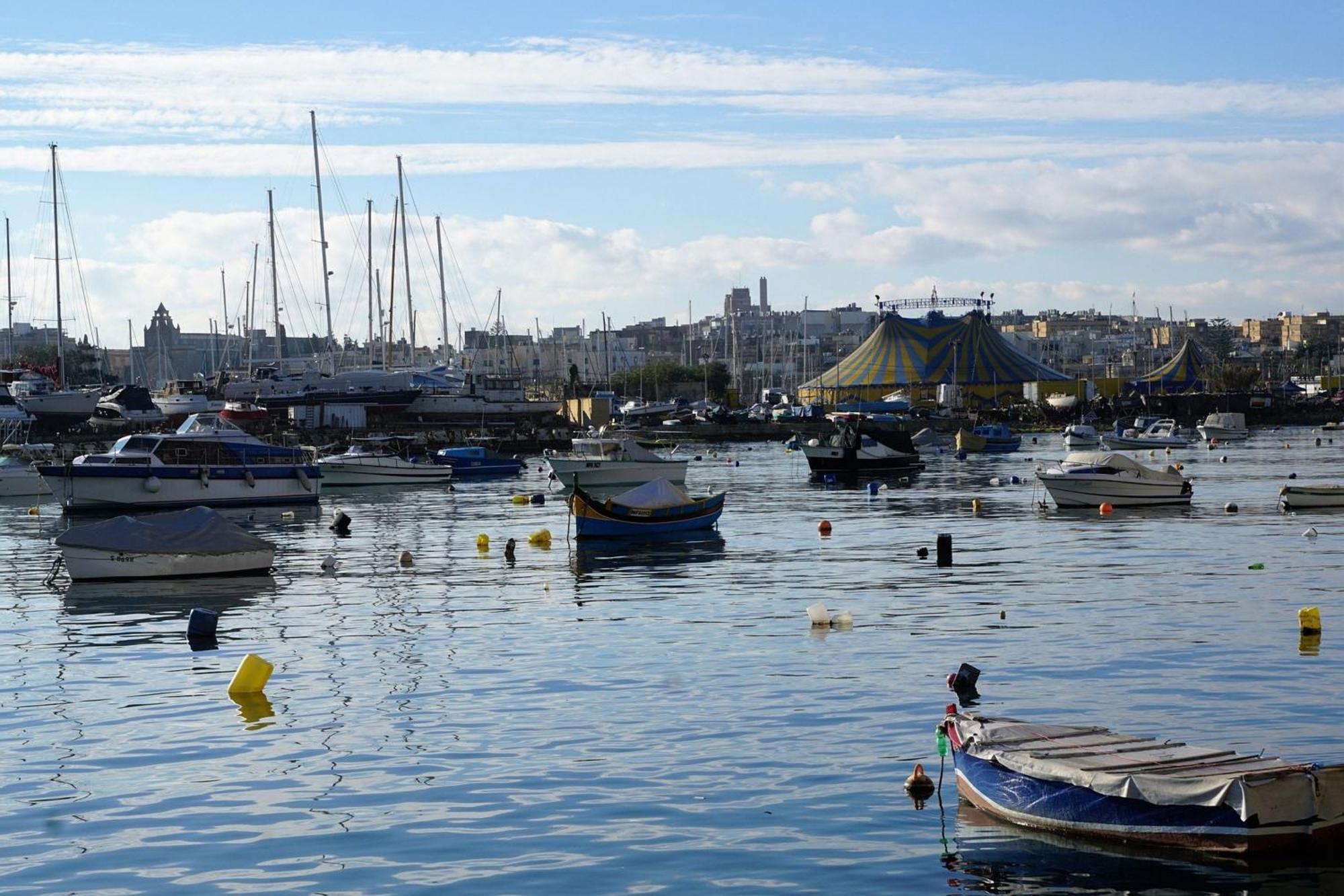 Sunny Penthouse Modern 2 Bdr - - Happy * Sliema